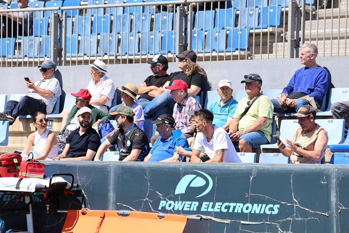 Galería: La UD Ibiza toca fondo ante el último clasificado