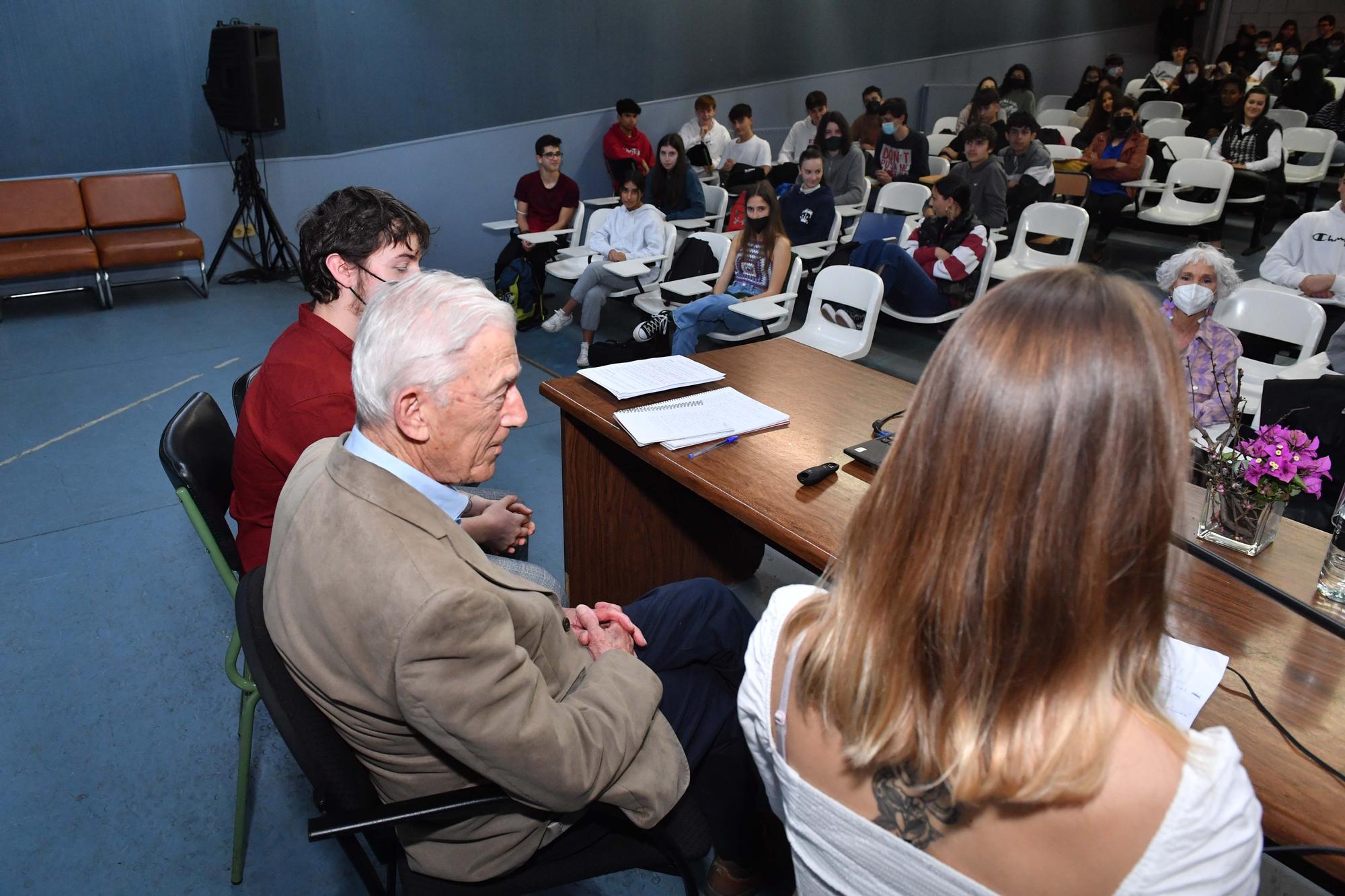 Theodor Kallifatides en A Coruña: Clase magistral con el eterno aspirante al Nobel