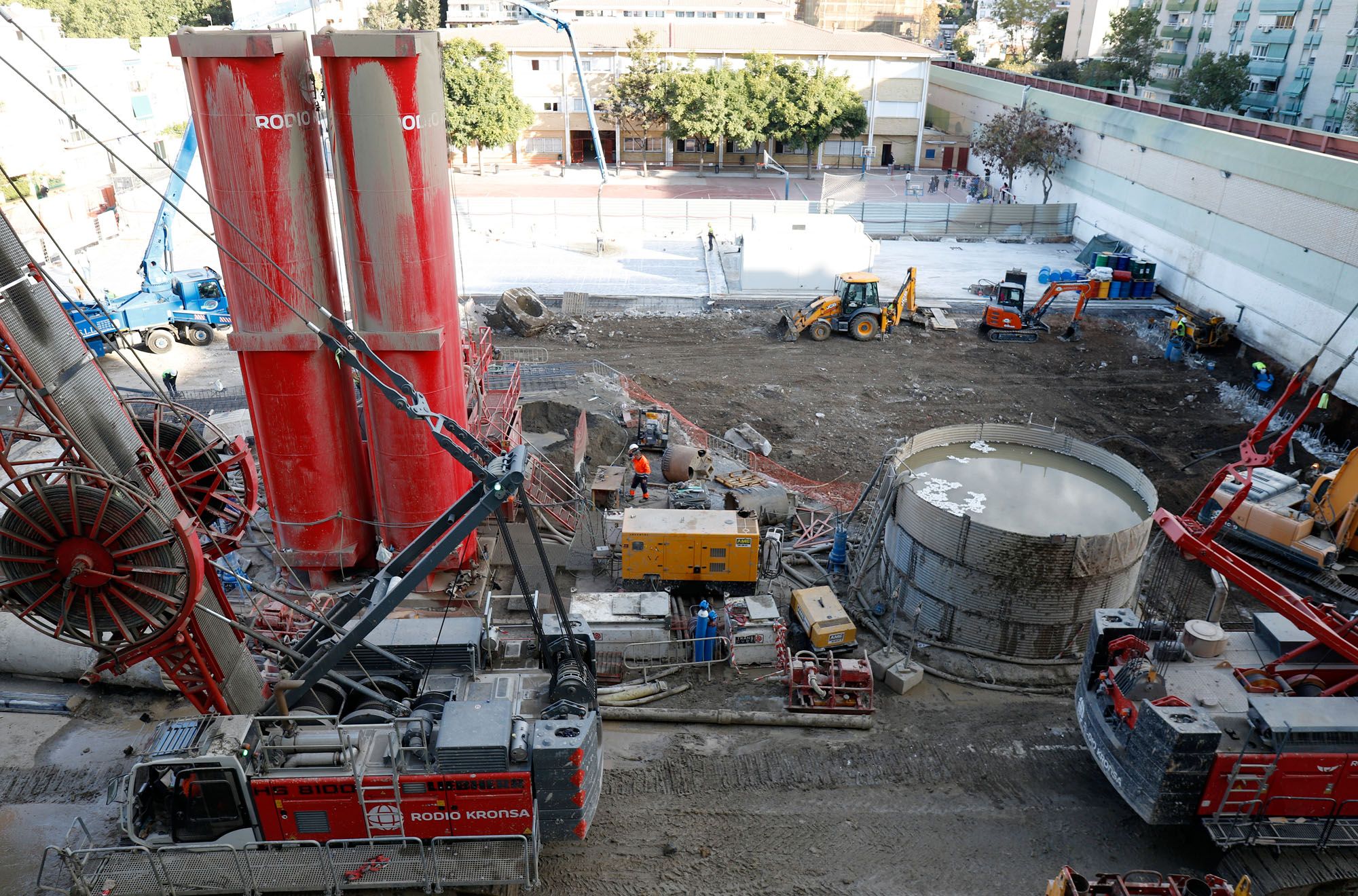 Obras del nuevo aparcamiento en El Palo