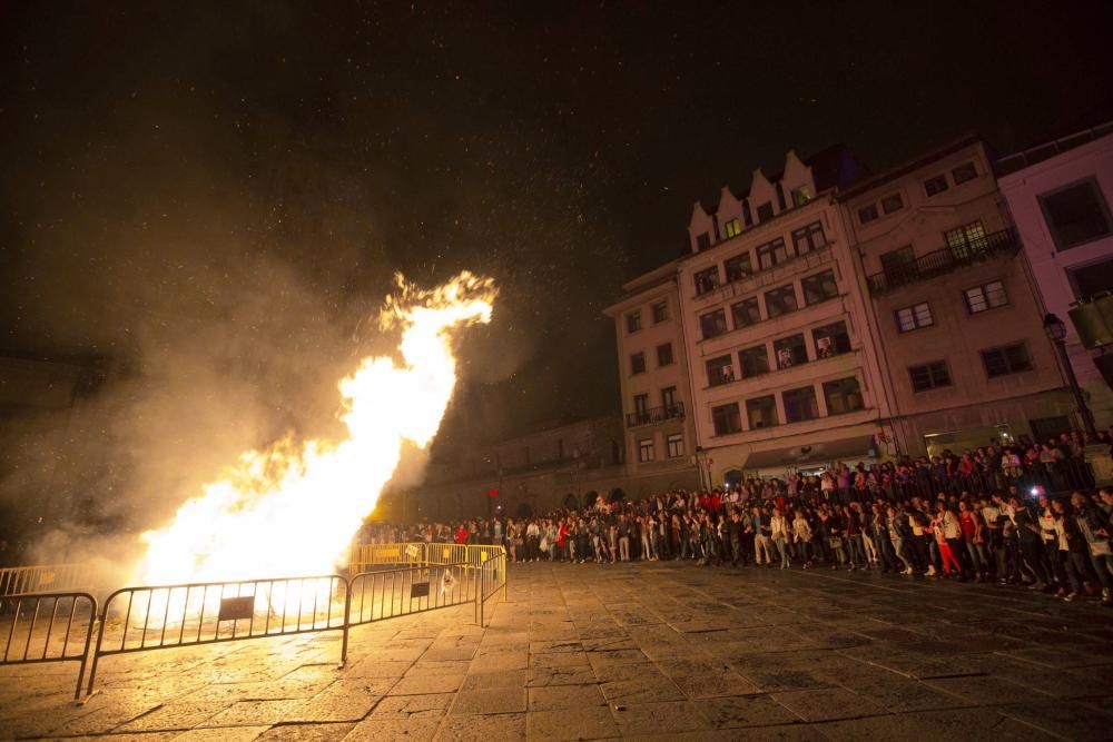 Foguera de San Xuan en Oviedo