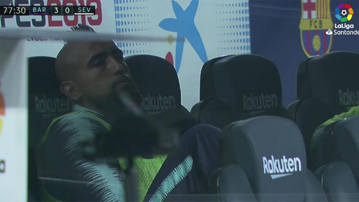 La cara de Arturo Vidal durante el partido ante el Sevilla