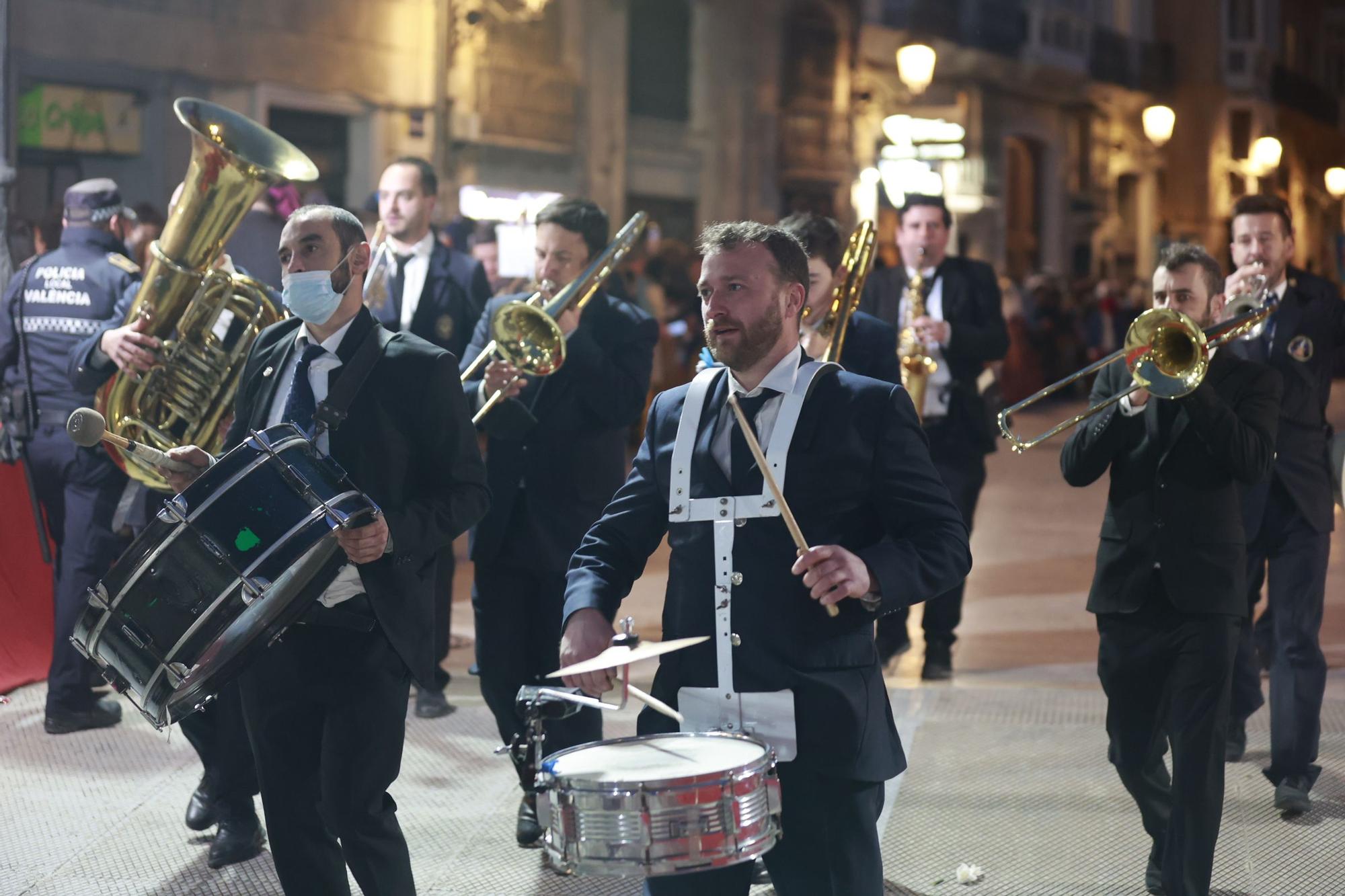 Búscate en el segundo día de ofrenda por la calle Quart (entre las 19:00 a las 20:00 horas)