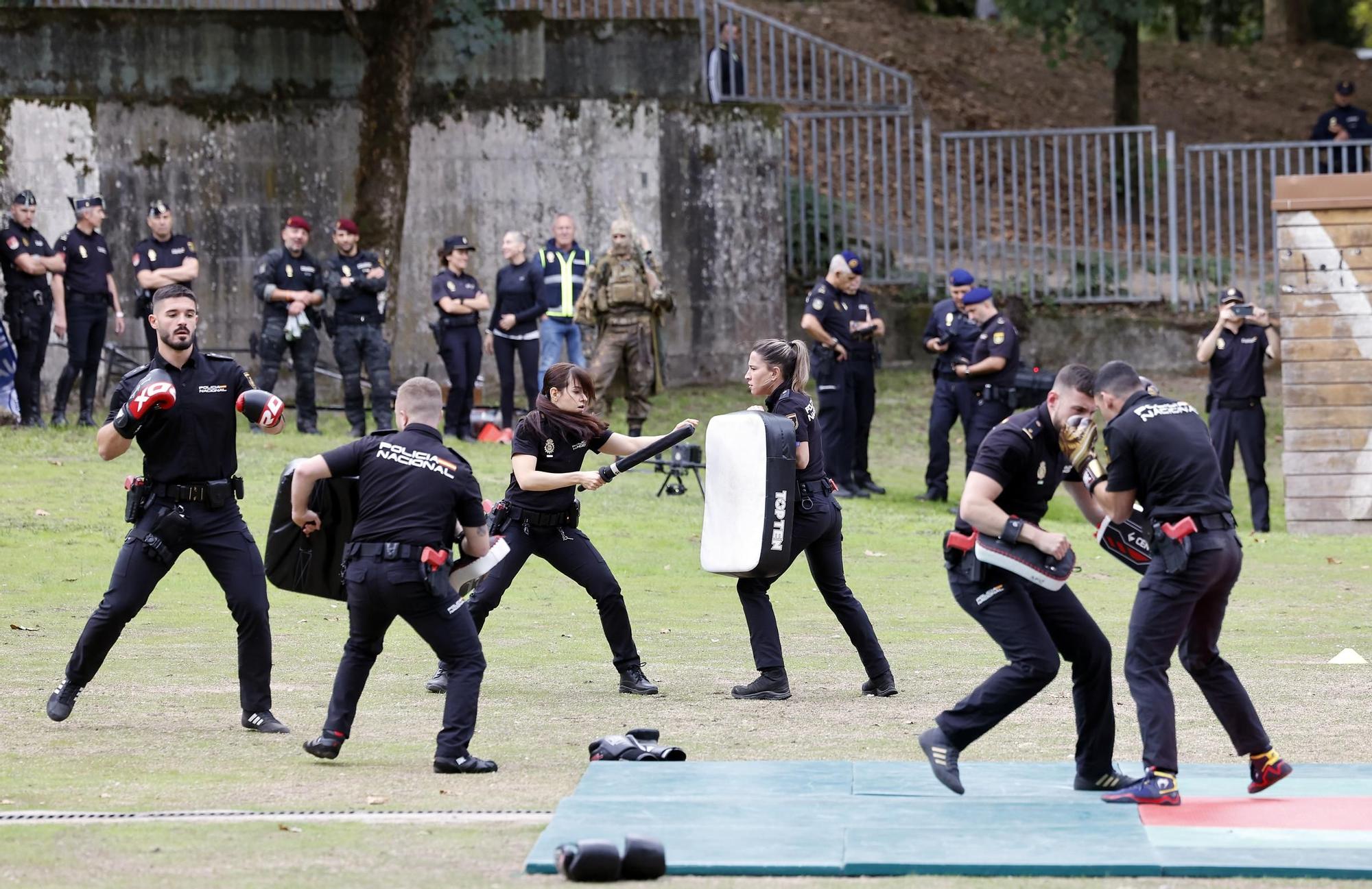Exhibición de la Policía Nacional en el auditorio de Castrelos en Vigo