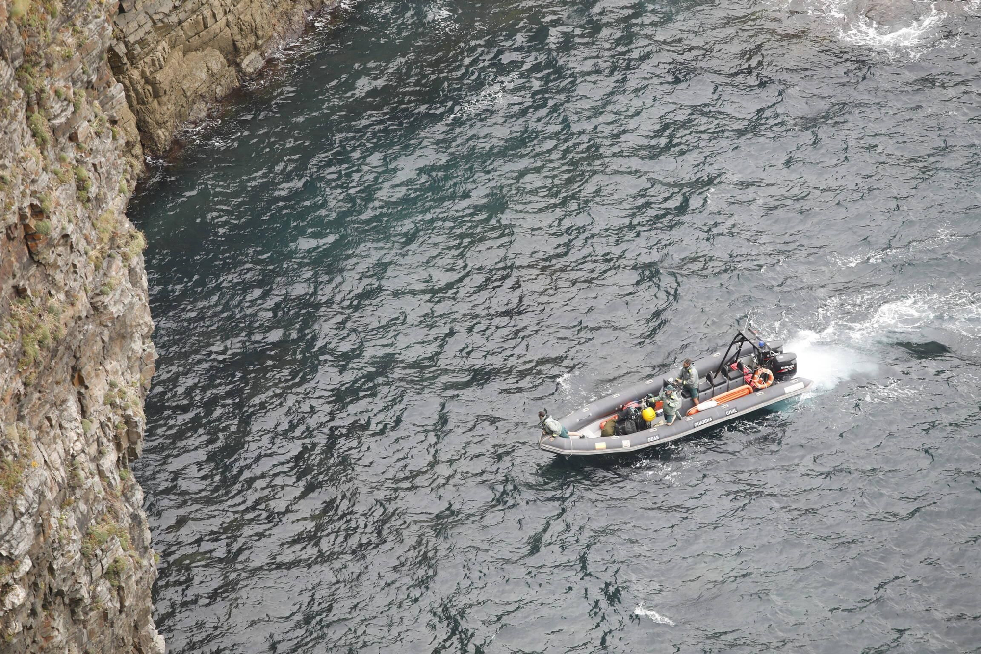 EN IMÁGENES: la búsqueda del alcalde de Soto del Barco en cabo Vidío