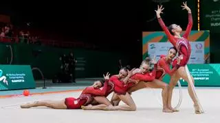La selección olímpica de gimnasia rítmica se exhibe en Castelló