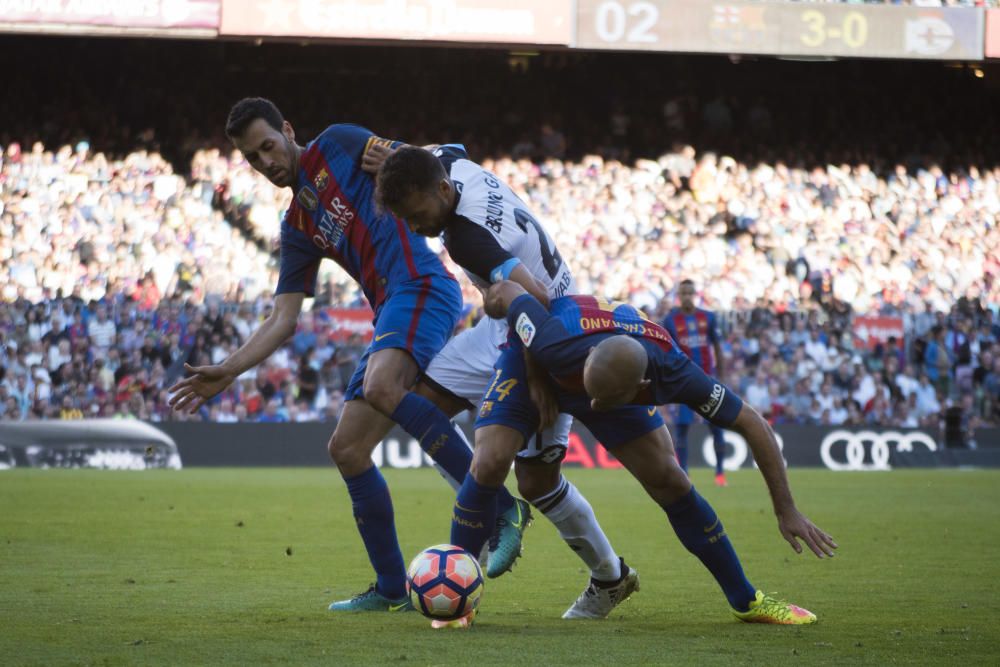 El Deportivo cae goleado ante el Barcelona