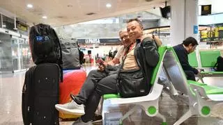Unas vacaciones a Perú que empieza con mal pie desde A Coruña: "Nunca más saldremos de Alvedro"