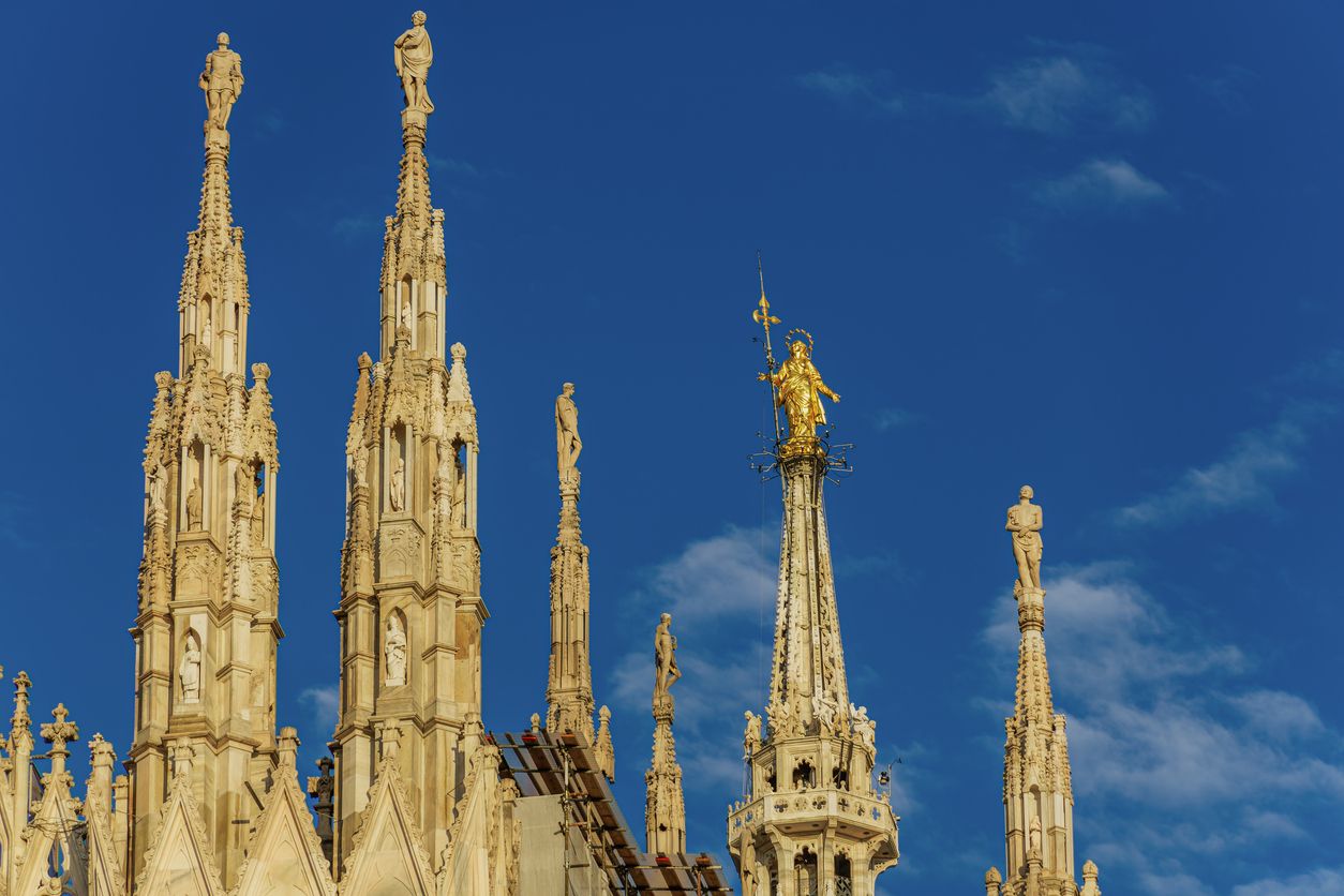 Madonnina del Duomo de Milán.