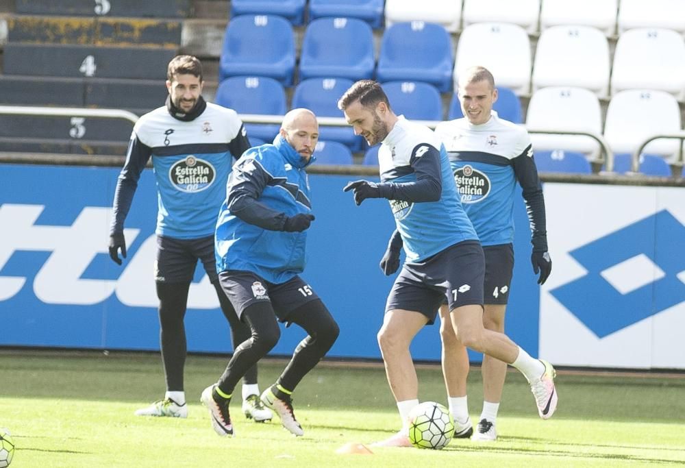 Ensayo a puerta cerrada para el derbi en Riazor