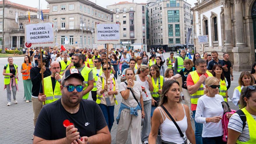 Manifestación de trabajadores de Aludec en la ciudad