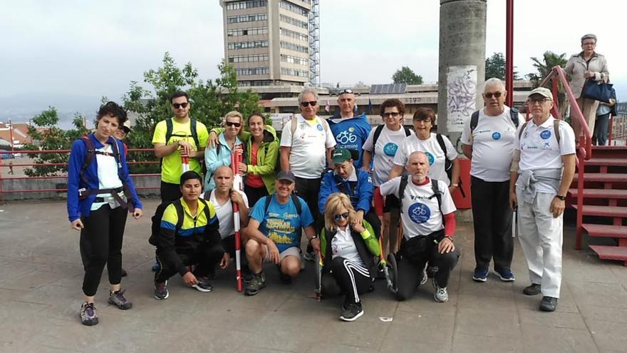 Participantes en la cuarta ruta de Discamino 2019. // FdV