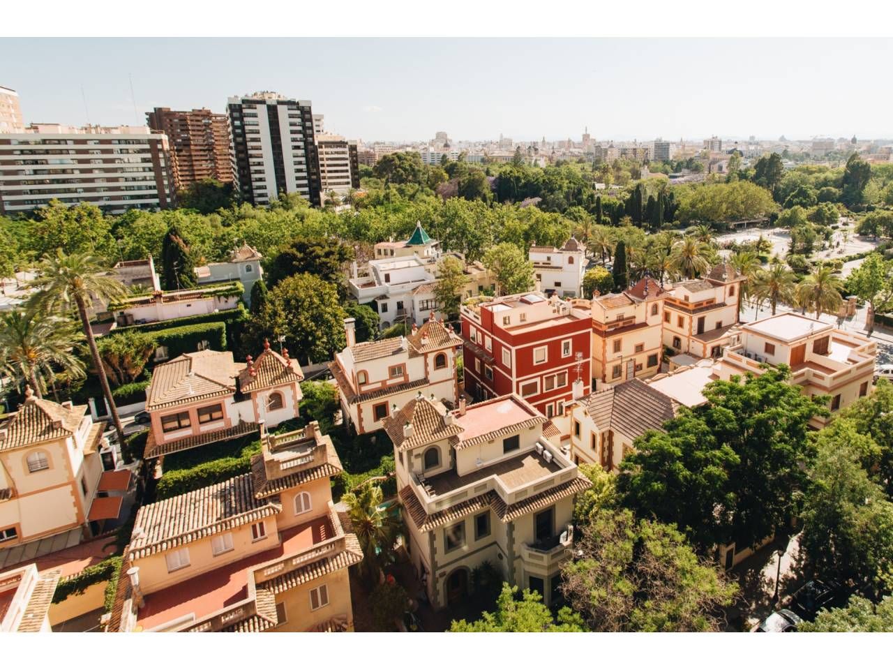 Ático de 270 m2 frente a los Jardines del Real en València