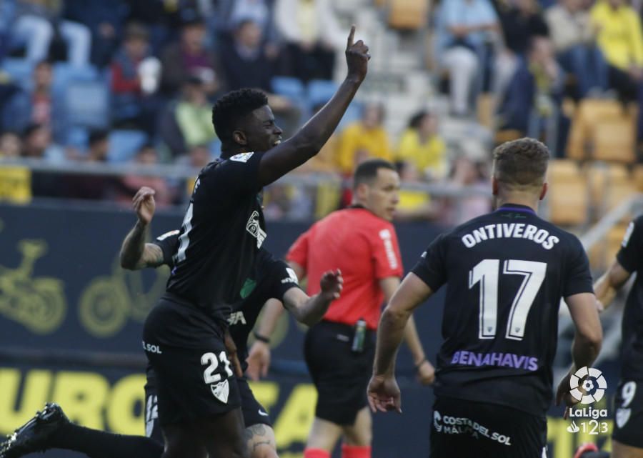 N'Diaye, en un buen contragolpe malaguista adelantó a los de Víctor Sánchez del Amo en la primera mitad y Ager Aketxe, en un gran lanzamiento de falta, igualaría el encuentro mediada la primera parte.