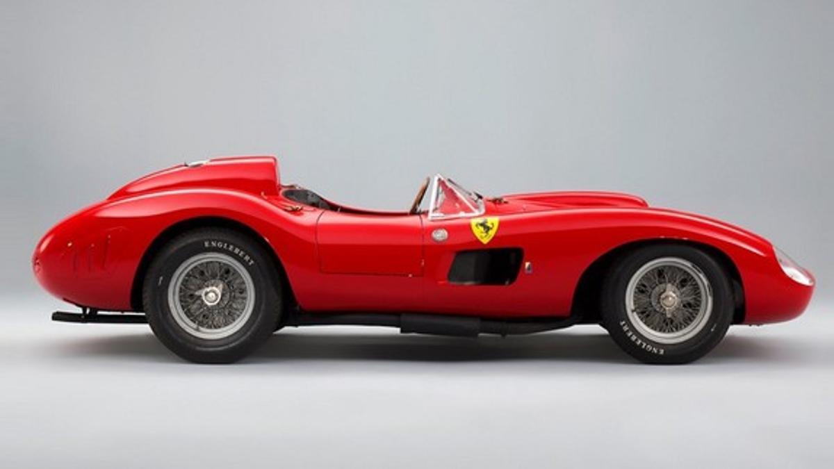 Un Ferrari 335 S Spider Scagliatti atribuido a Messi.