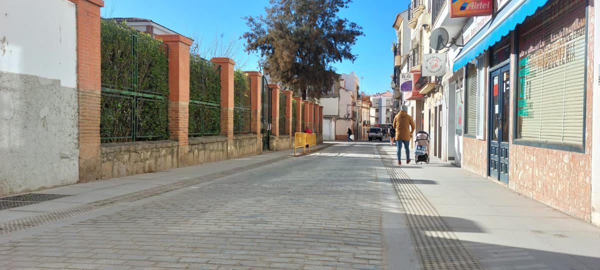 Parte de la calle Suárez Somonte, tras su reforma.