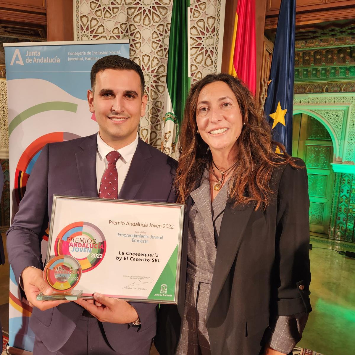 La Junta de Andalucía premió su joven labor emprendedora.