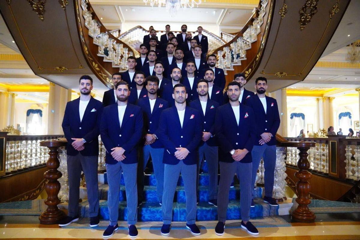 El equipo de Iran, posando en Turquía