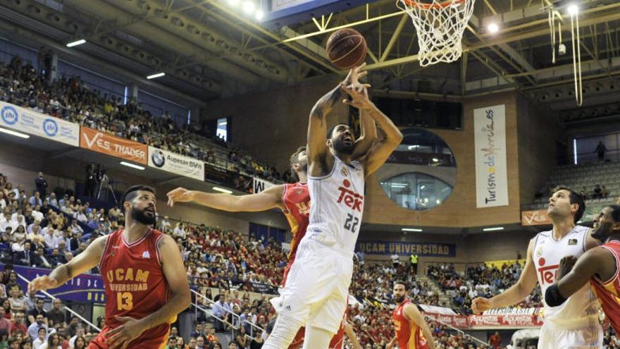 Un bravo UCAM fuerza el tercer partido ante el Real Madrid