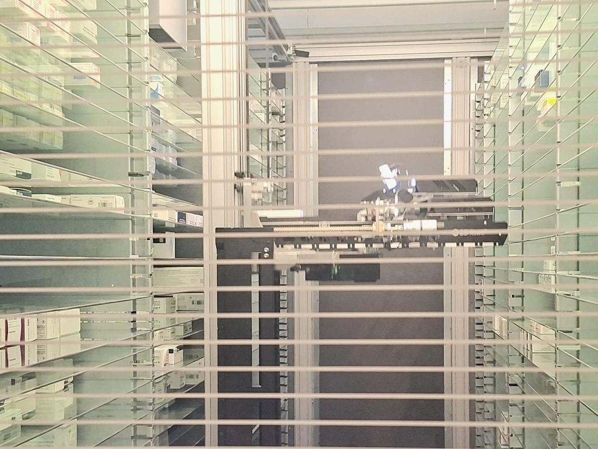 Robot de la farmacia ambulante.