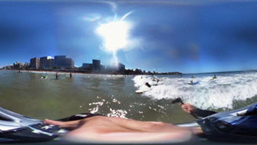Imagen panorámica de 360º de la playa gijonesa de San Lorenzo.