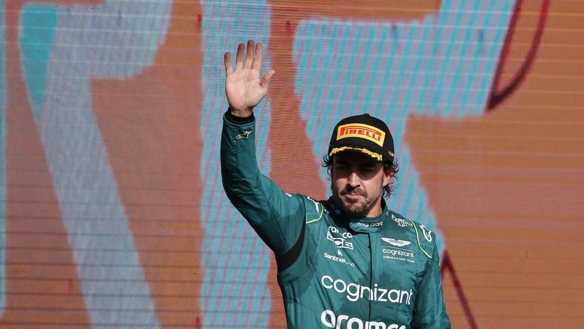 Fernando Alonso y su fichaje por Aston Martín: así se vivió su  incorporación para el Mundial de Fórmula 1 2023