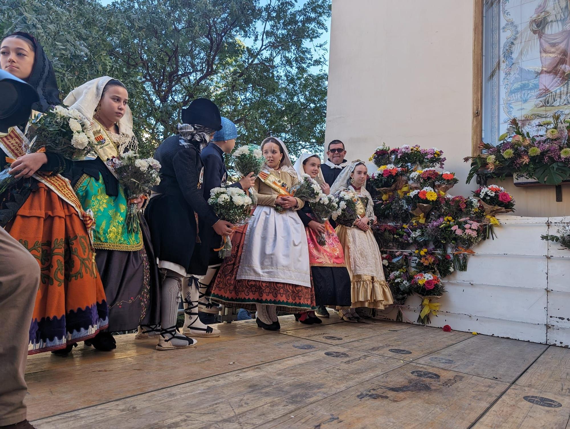 Fotos de la ofrenda y la procesión en las fiestas de Benicàssim