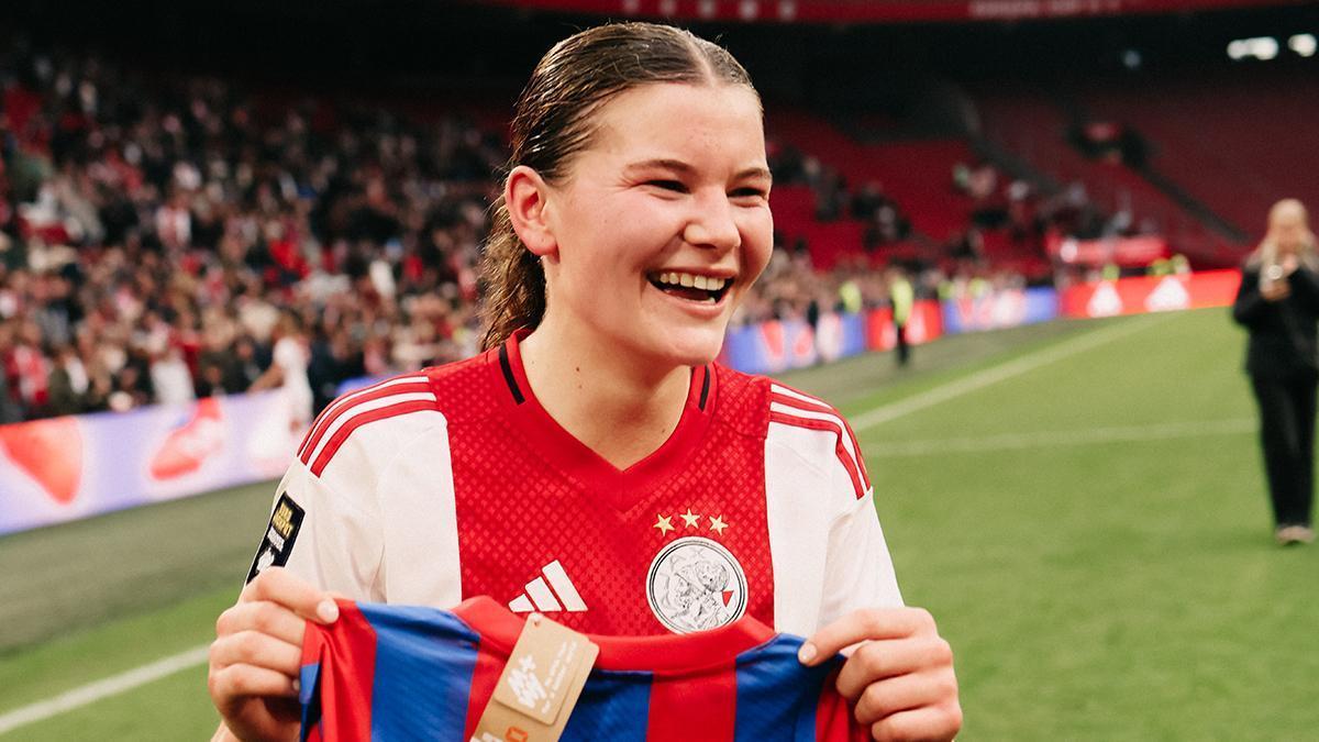 El FC Barcelona ha hecho oficial el fichaje de Renee van Asten, la joven holandesa formada en el Ajax