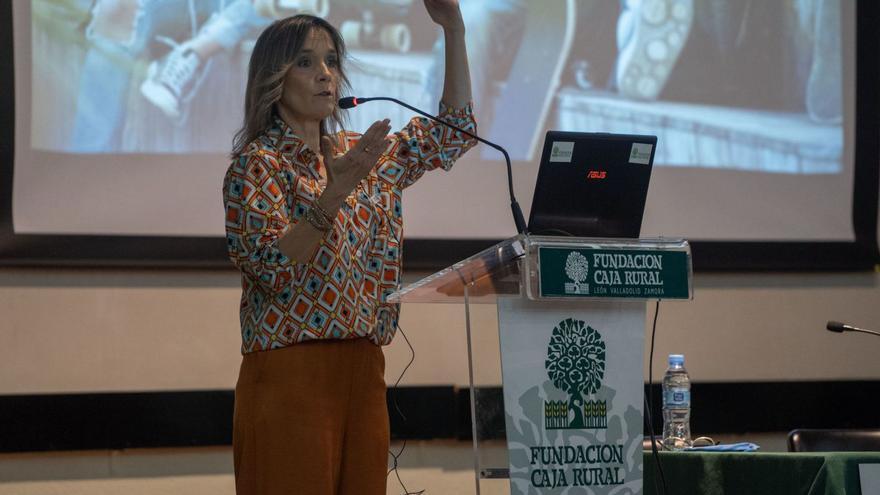 Paz Pérez Malillos, colaboradora de Azyca, en la conferencia de Infosalud de Caja Rural.