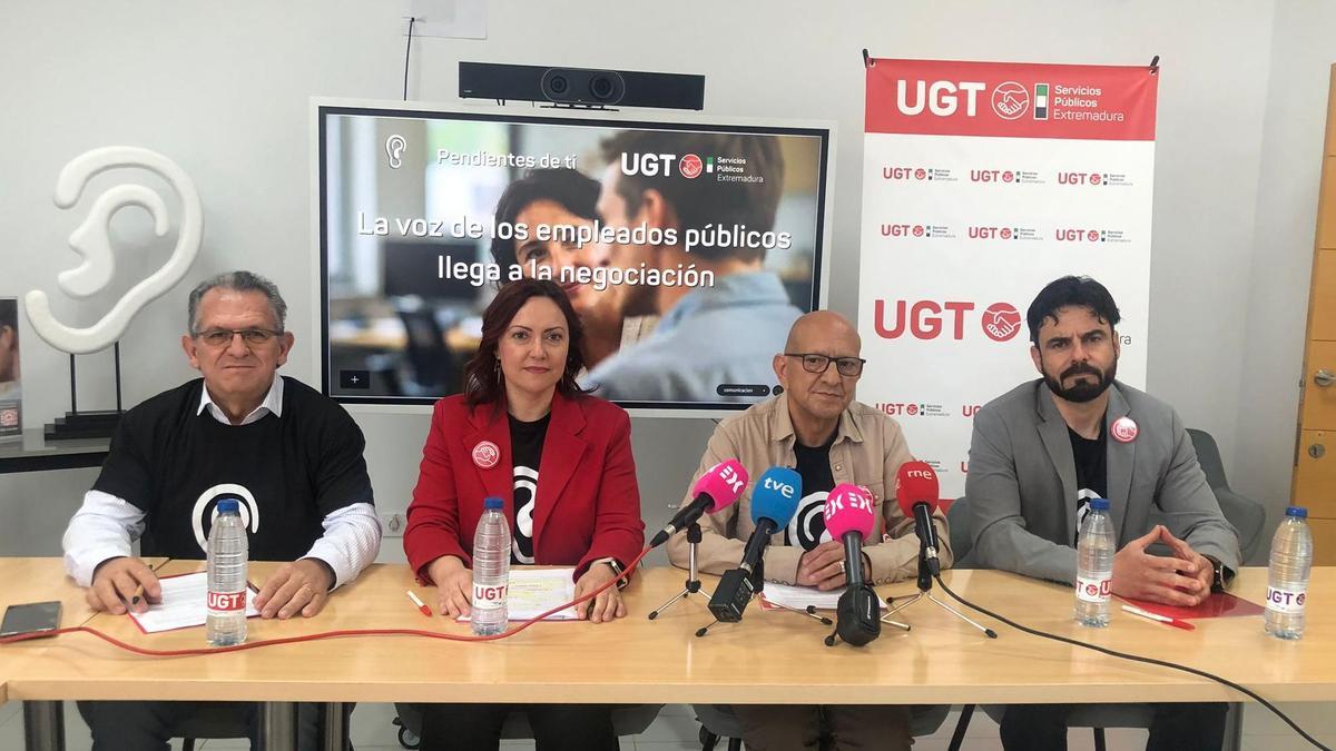 Comparecencia de responsables de UGT Servicios Públicos Extremadura para presentar sus propuestas de cara a la Mesa General de Negociación.