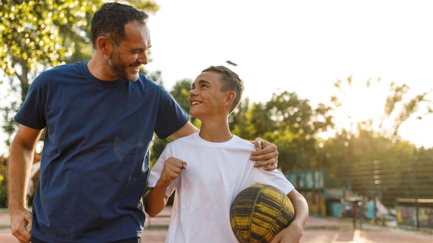 Si vives con hijos menores de 25 años en casa, puedes solicitar hasta 1.500 euros a Hacienda: solo en esta comunidad