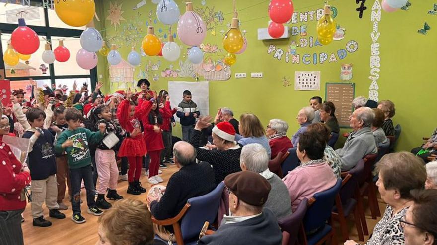 Los escolares de Las Vegas, en plena actuación.  | A. C.