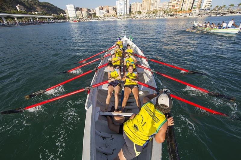 Regata de Jábegas en el Muelle Uno