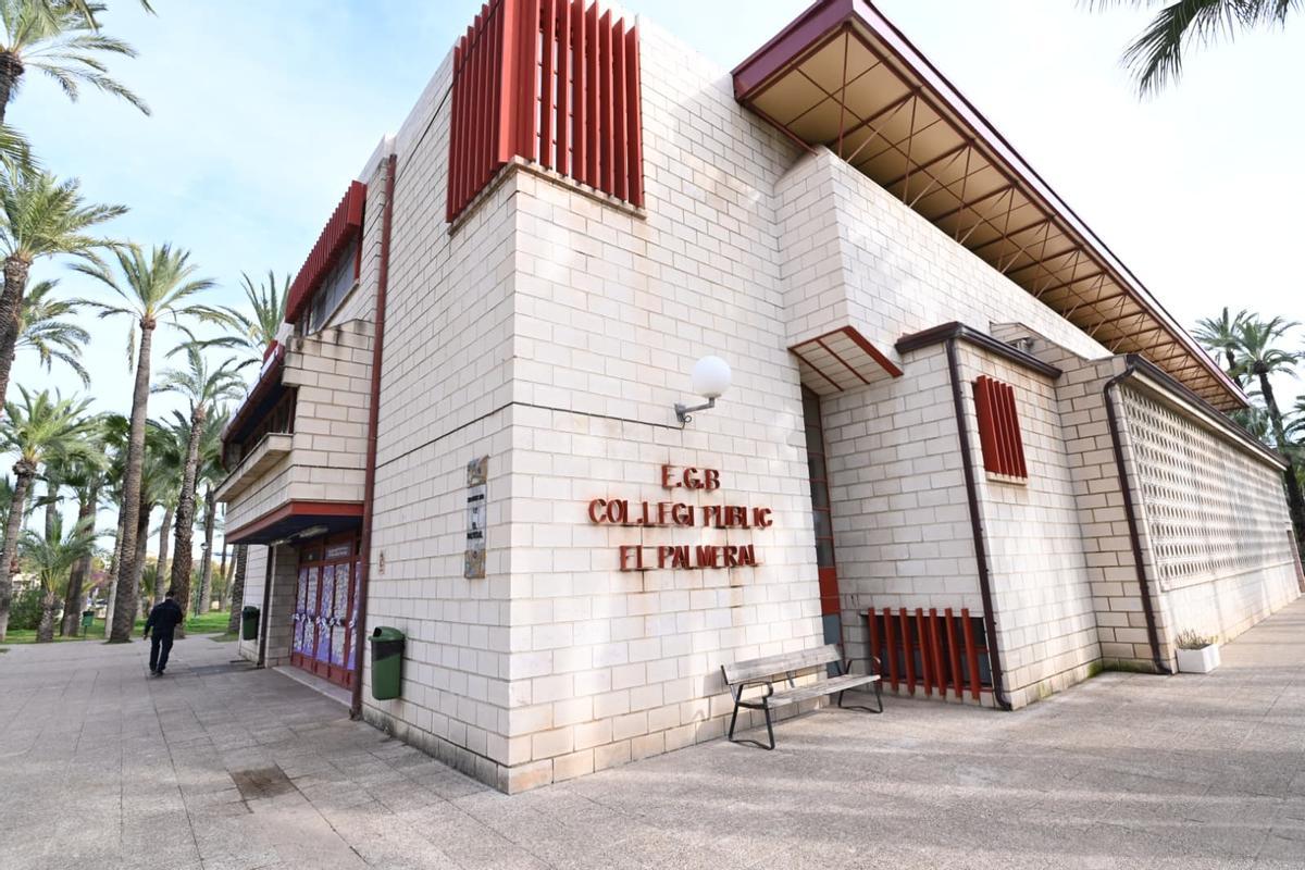 El colegio El Palmeral de Elche, en una imagen de este mismo jueves.