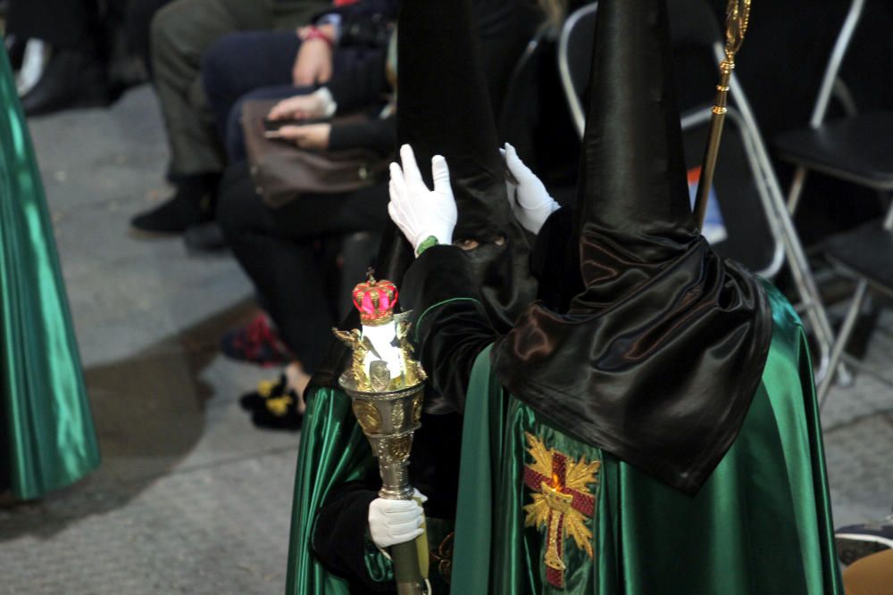 El primer trono mixto de Cartagena marca la procesión del Prendimiento