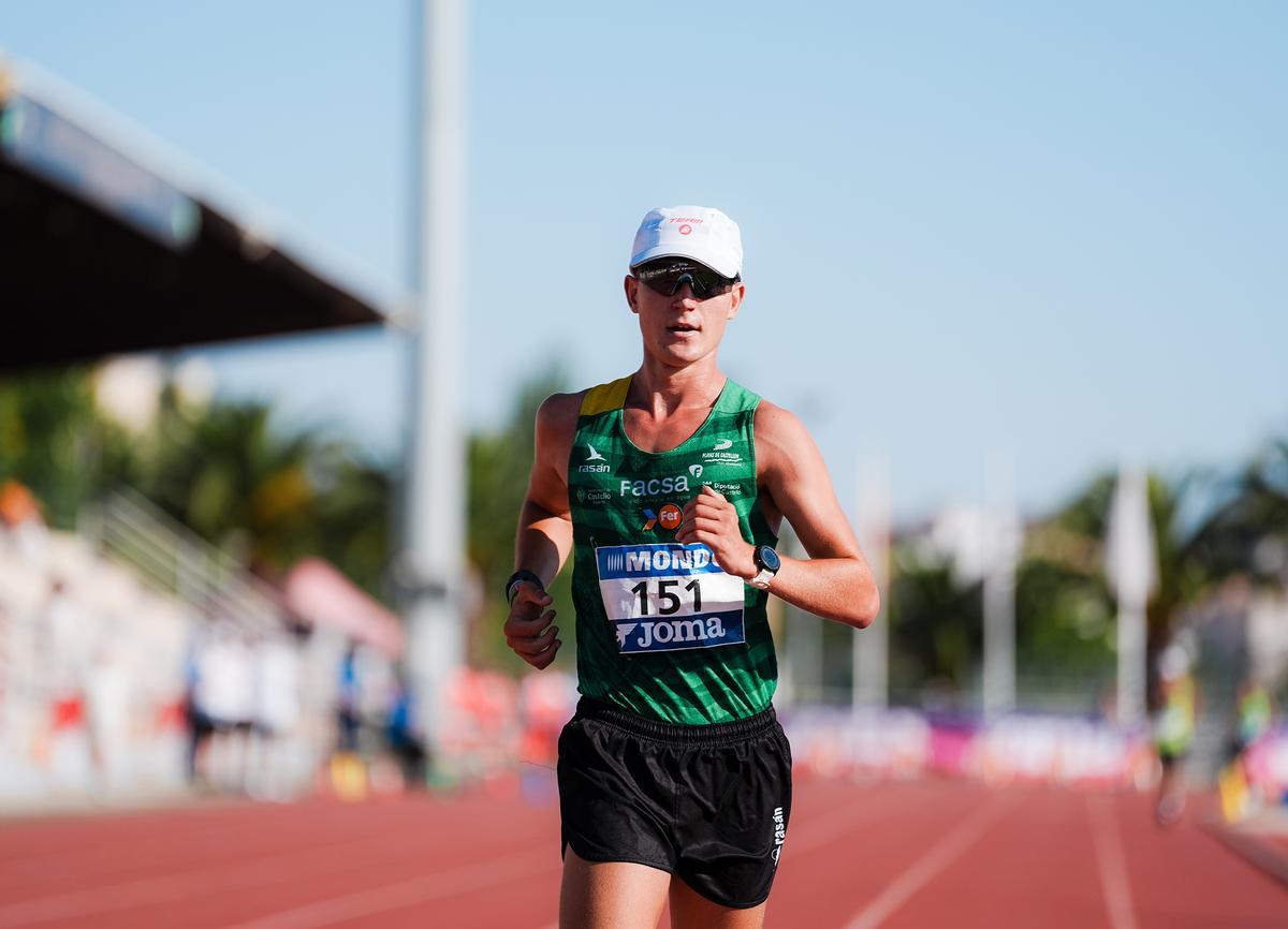 Dani Monfort, campeón de España en los 10 kilómetros marcha.