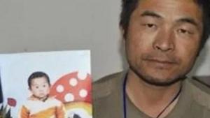 El pare coratge que va anar a la Lluna (i més enllà) buscant el seu fill segrestat