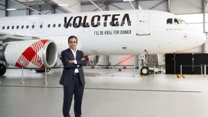 Archivo - El consejero delegado de Volotea, Carlos Muñoz.