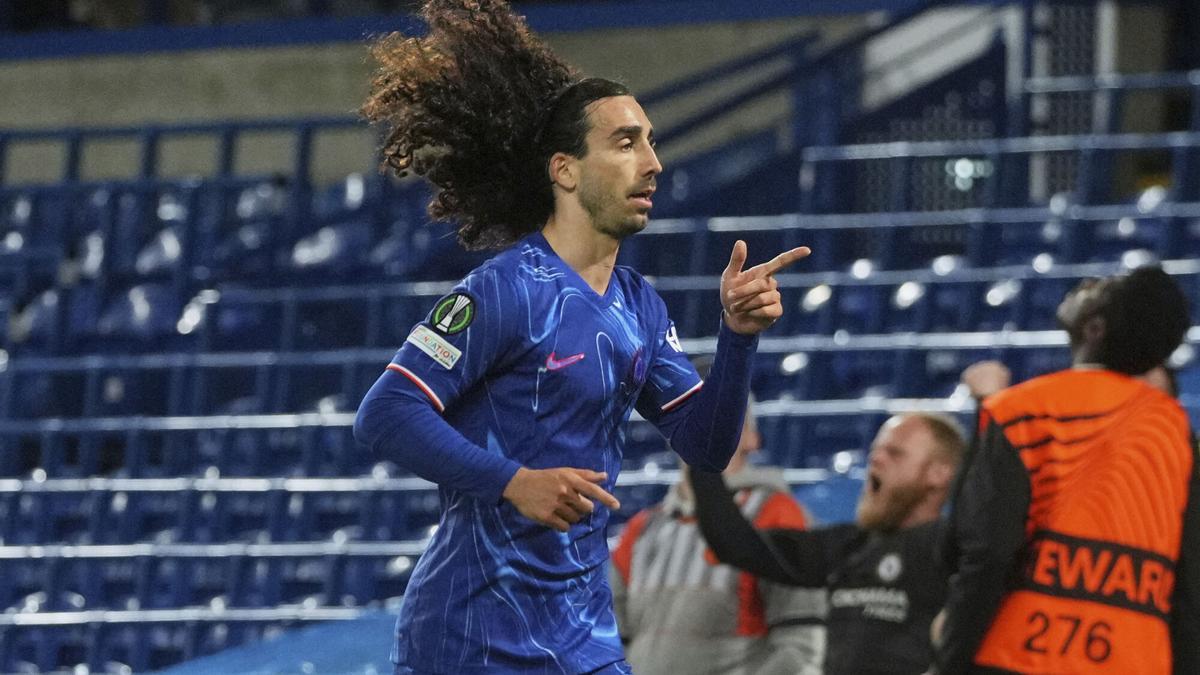 Chelsea - Legia de Varsovia: El gol de Cucurella