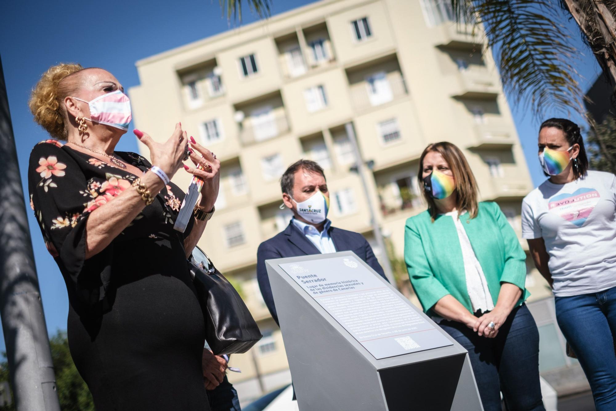 Inauguración de dos placas conmemorativas del día del orgulo LGTBIQ+