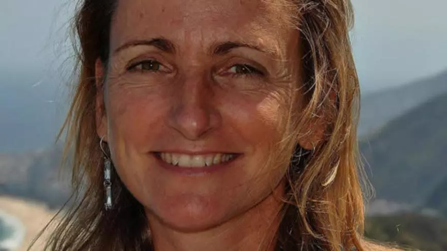 Irene Díez, ginecóloga: “La incontinencia urinaria no se soluciona con compresas, hay que acudir al médico”