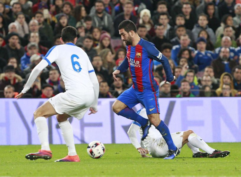 El Barça arrolla al Hércules en el Camp Nou