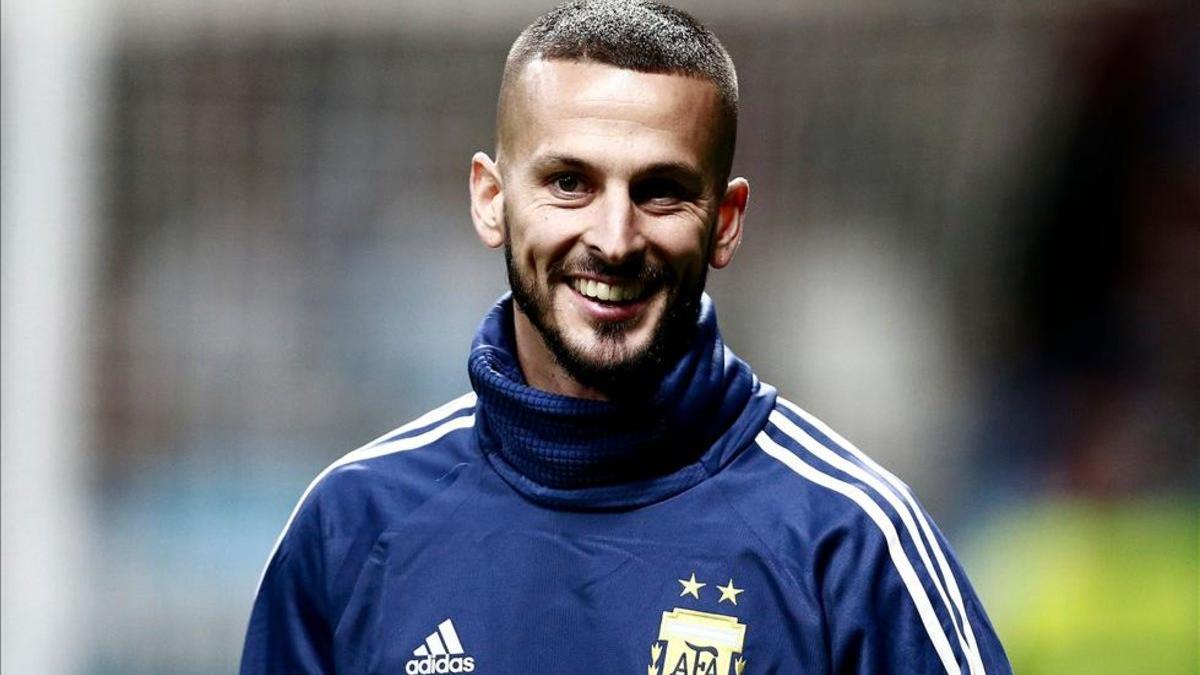 Darío Benedetto firmó hace poco una ampliación de su contrato con Boca Juniors