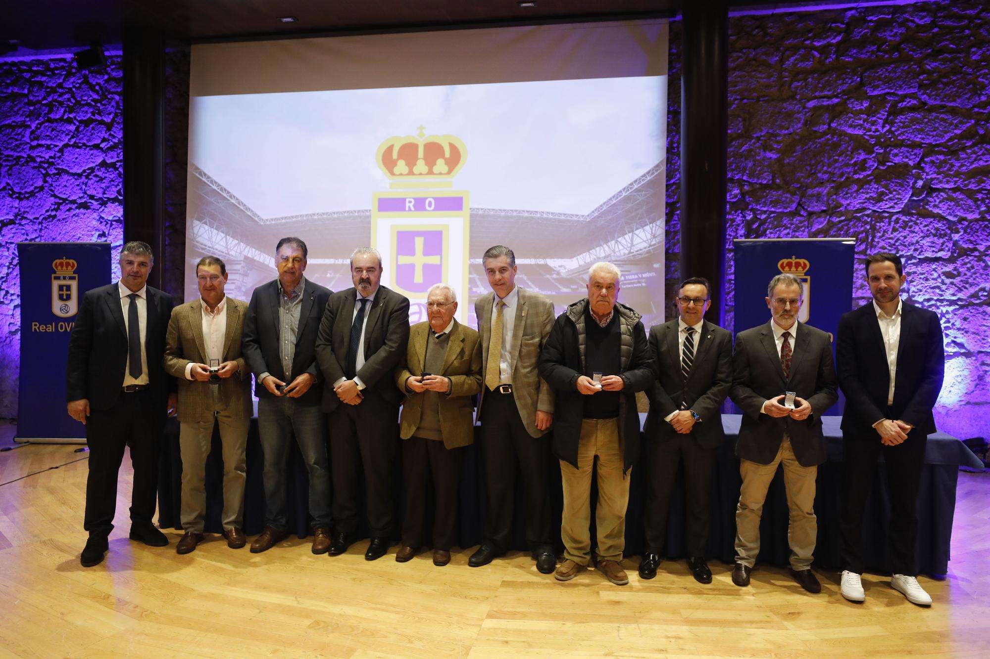 EN IMÁGENES: El Oviedo homenajea a sus abonados más antiguos