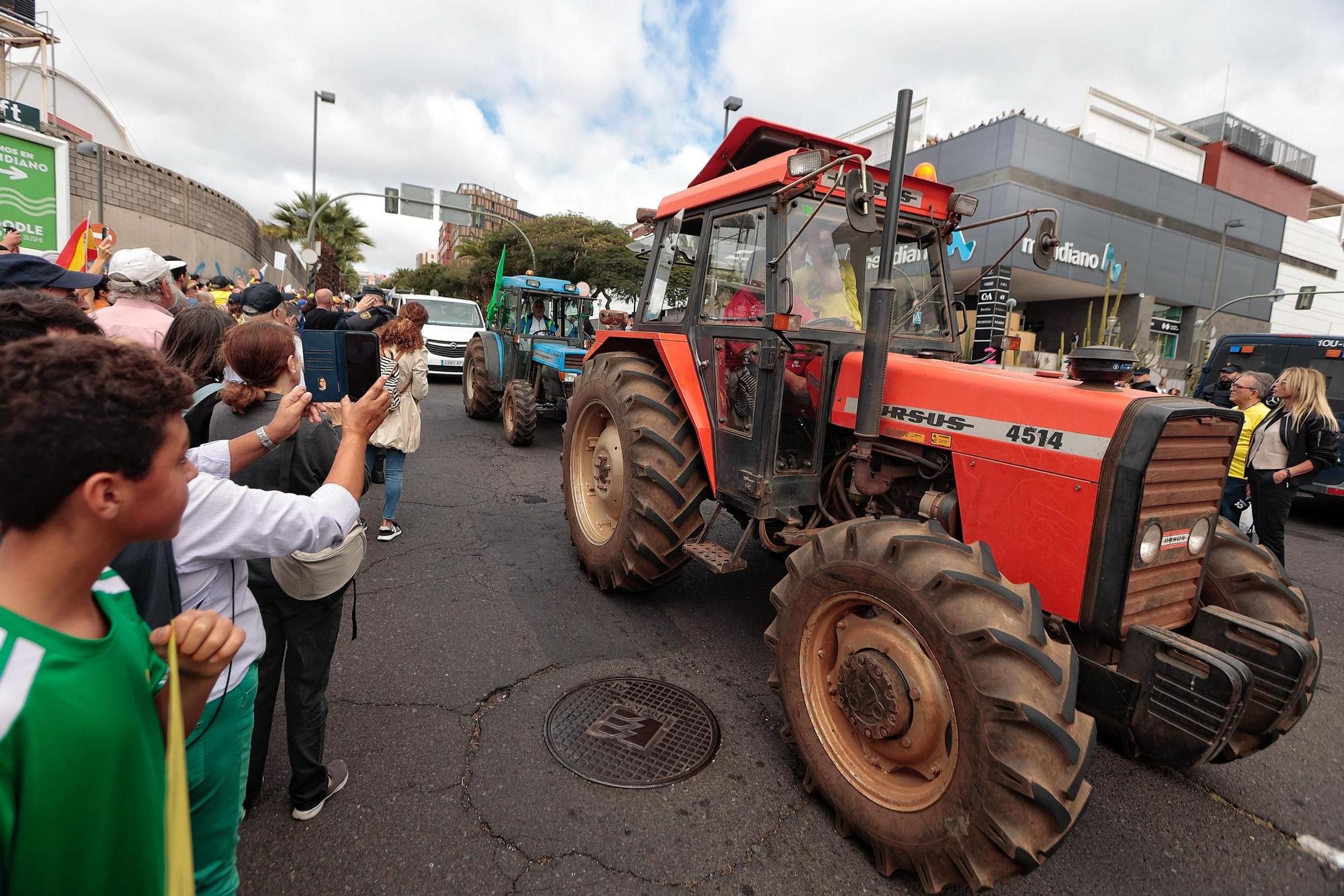 El sector agrario protesta en las calles de Santa Cruz