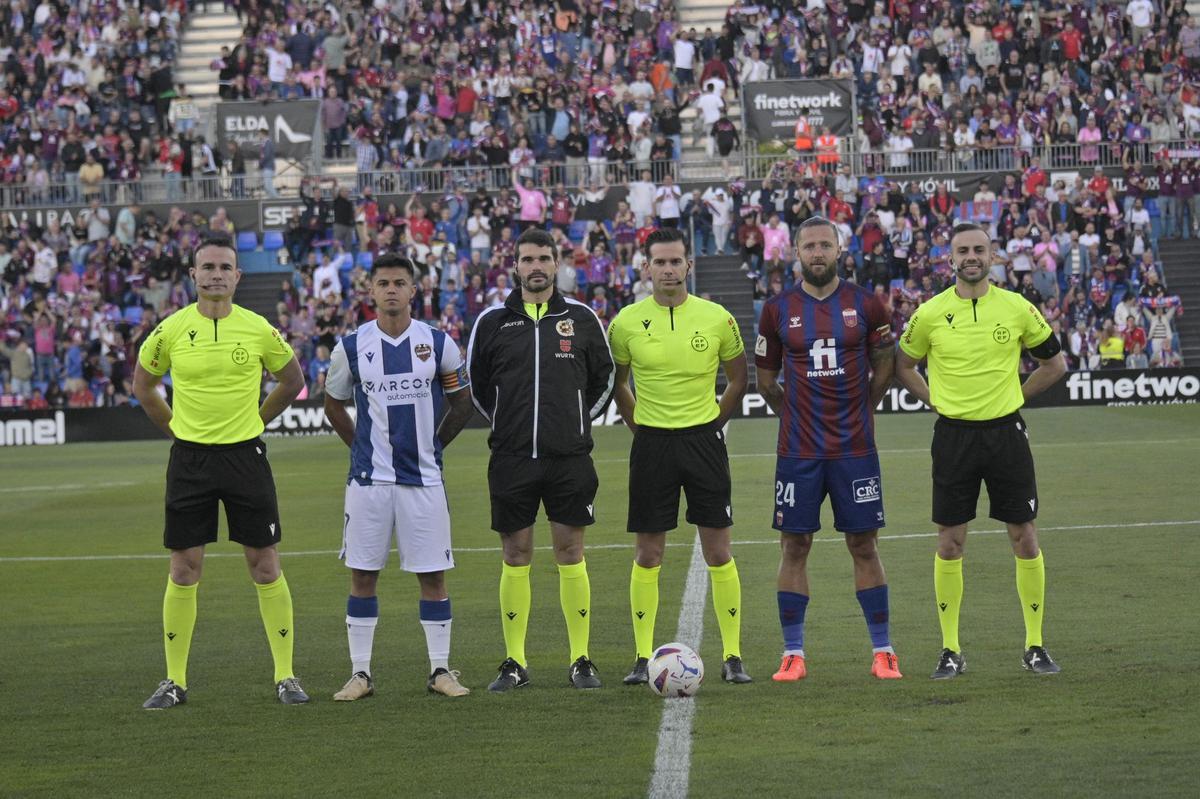 Un paso más hacia la permanencia (0-0)