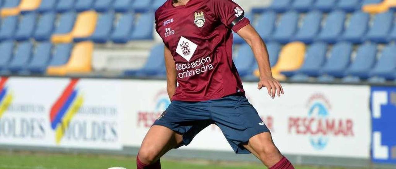 Bonilla durante un partido de liga con el Pontevedra en Pasarón. // Gustavo Santos