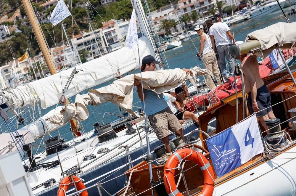 Comença la regata ''I Vela Clàssica Costa Brava'' a l''Estartit