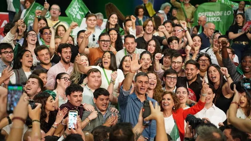 Vídeo | El PSOE se rebela contra las encuestas y llama a concentrar el voto en María Jesús Montero
