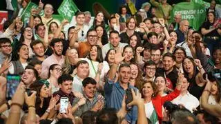 El PSOE se rebela contra las encuestas y llama a concentrar el voto en María Jesús Montero: "Sólo una papeleta puede echar a Moreno"
