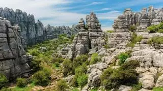 Torcal de Antequera, el espectacular laberinto de piedra de Málaga para recorrer a pie este otoño